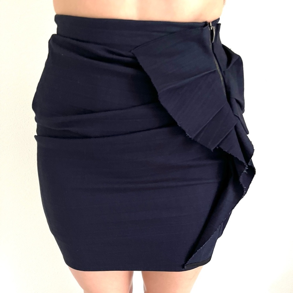 Lanvin Collection Ruched Navy Mini Skirt with Side Zip, US size 0